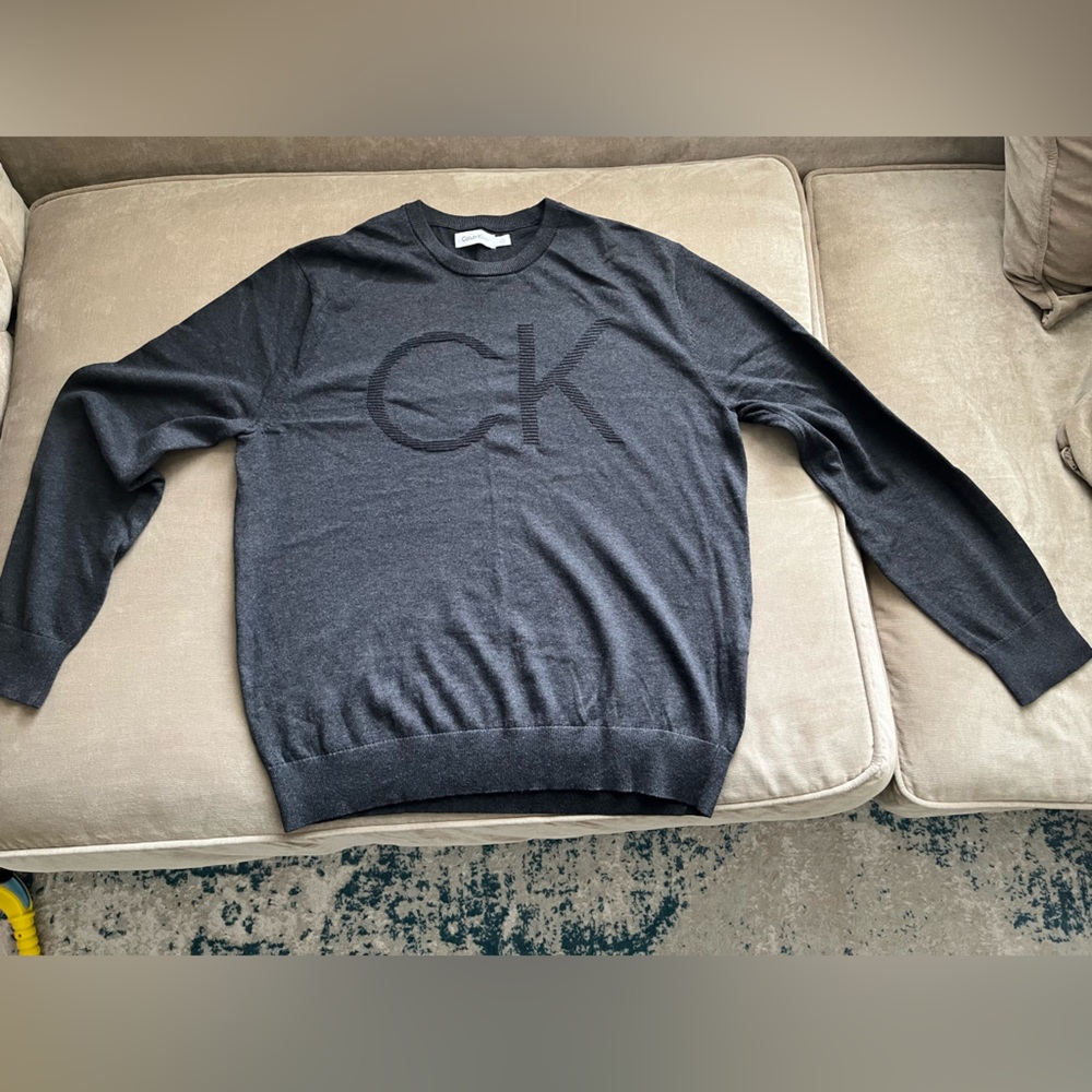 Calvin Klein Dark Gray Crewneck Sweater. Size L